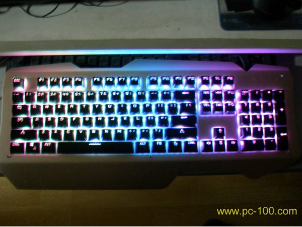 RGB LED-bakgrunnsbelysning av mekanisk tastatur